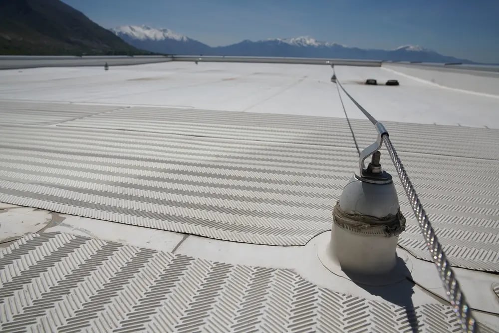 Rooftop Horizontal Lifeline cable and anchor