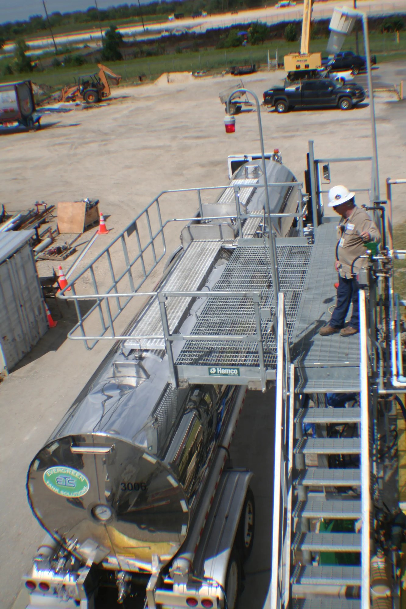 single spot bulk loading rack for tanker application