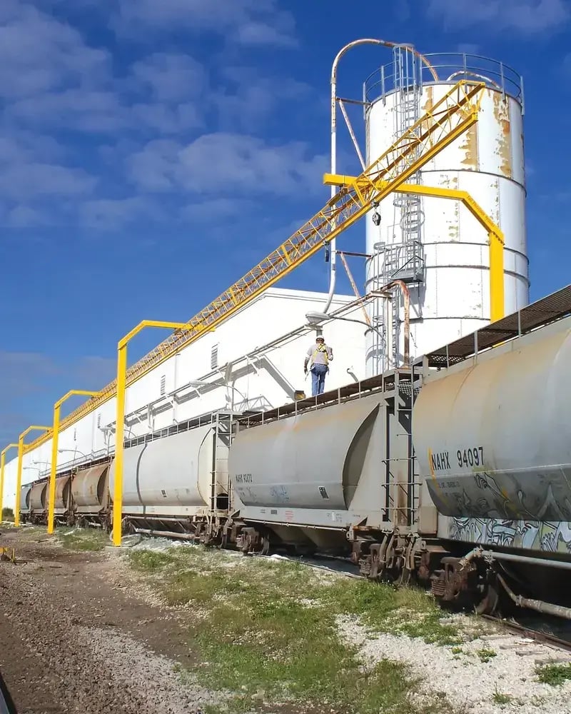 Triangular truss for agriculture applications